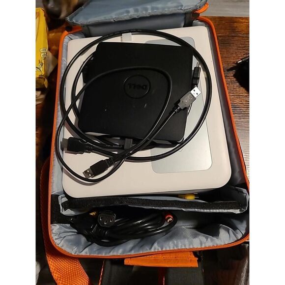 OSQ Home Cinema Projector Model O-410 - Picture 2 of 3